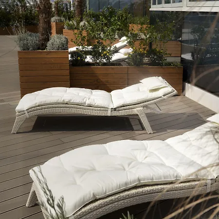 ホテル Wyndham Grand Europe 5*