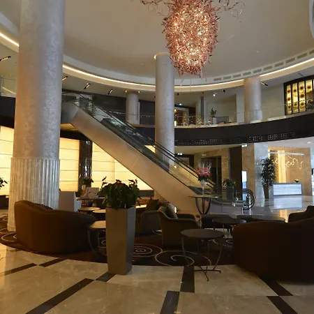 Wyndham Grand Europe Hotel 5*