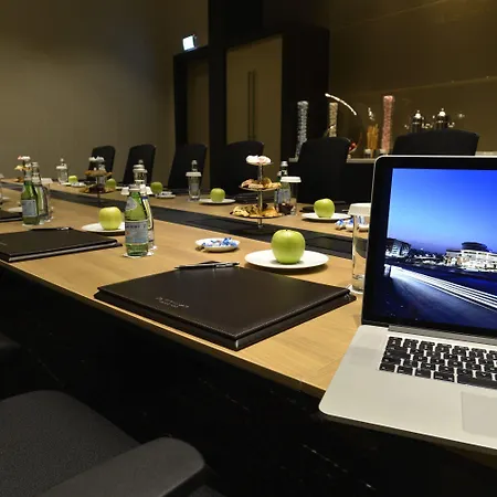 Wyndham Grand Europe ホテル 5*