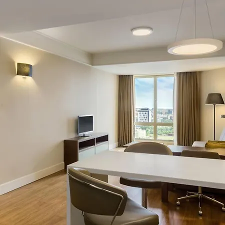 Wyndham Grand Europe 5*