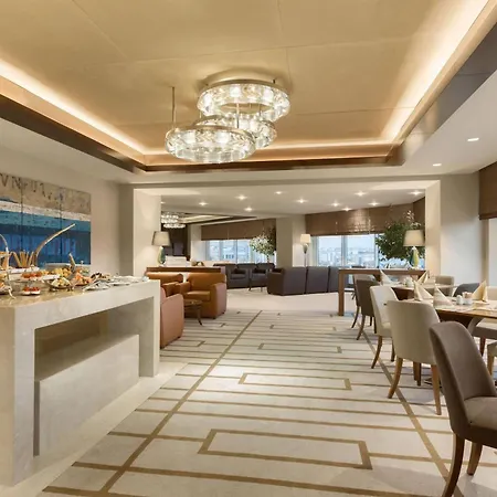 Wyndham Grand Europe Hotel 5*