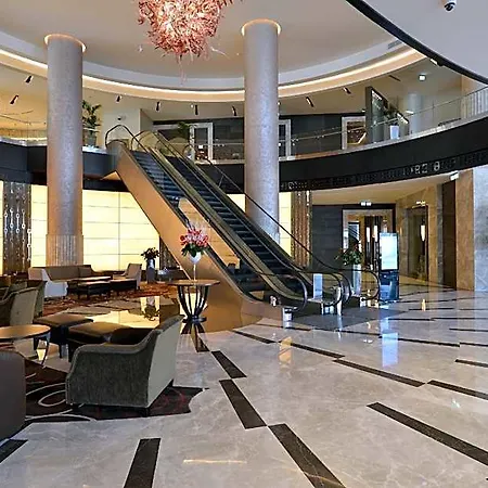 Wyndham Grand Europe 5*