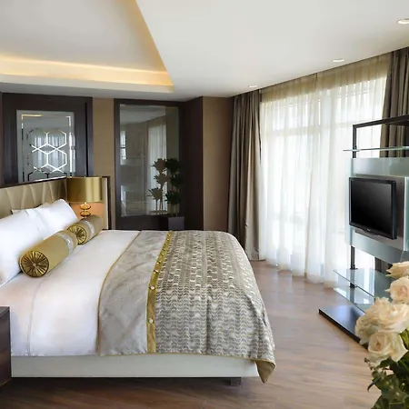 Wyndham Grand Europe Отель 5*