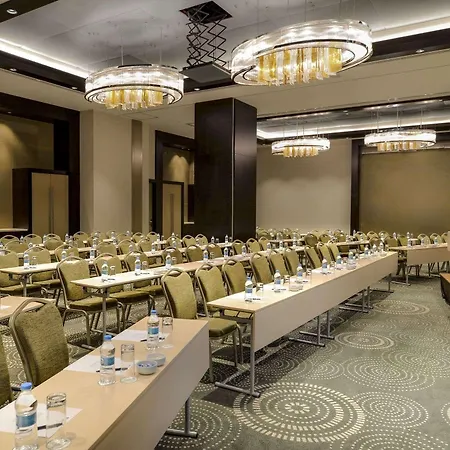 Wyndham Grand Europe Отель