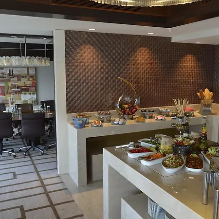 Wyndham Grand Europe Отель 5*