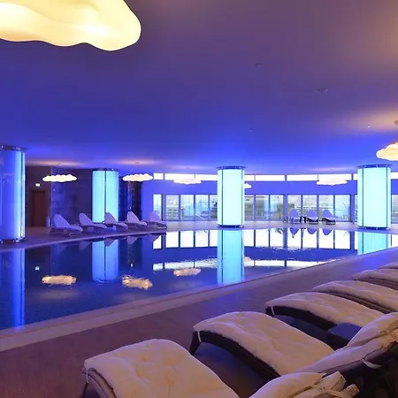 Wyndham Grand Europe Отель 5*